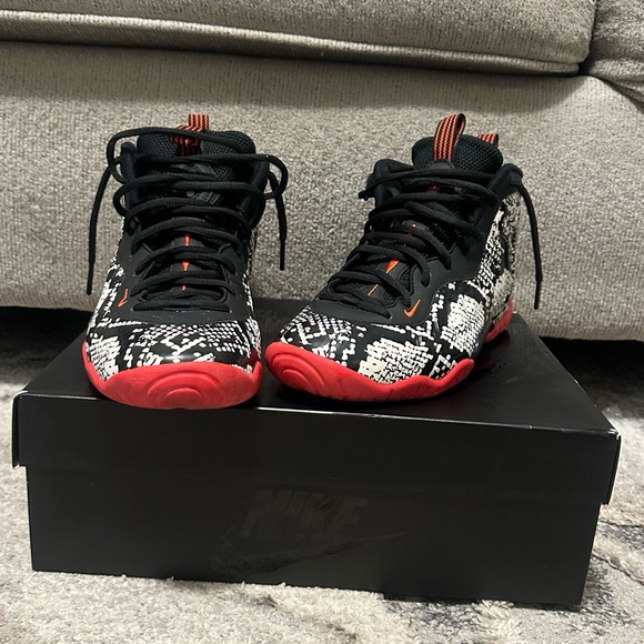 Nike Little Posite One - GS 7 (Used - Good Condition)